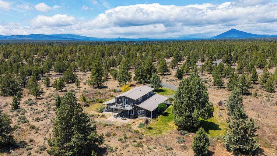 Interior 4, Cascade Crest by Avantstay Game Room + Bar + Mountain Views Near Sisters + Bend, Deschutes