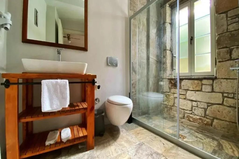 Bathroom 5, Anchor Alacatı Hotel, Çeşme