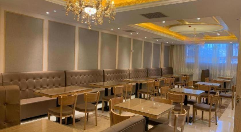 Food & Drinks 4, Vienna Hotel Beijing Changping Metro Station, Beijing