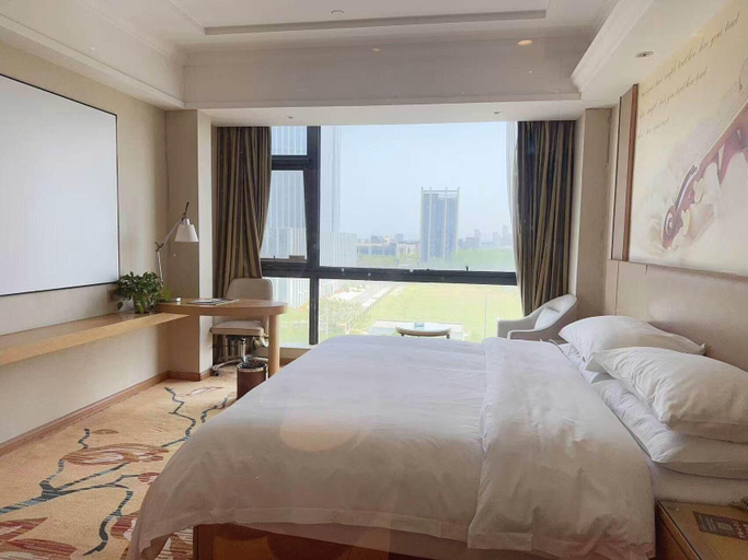 Bedroom 2, Vienna Hotel, Hefei