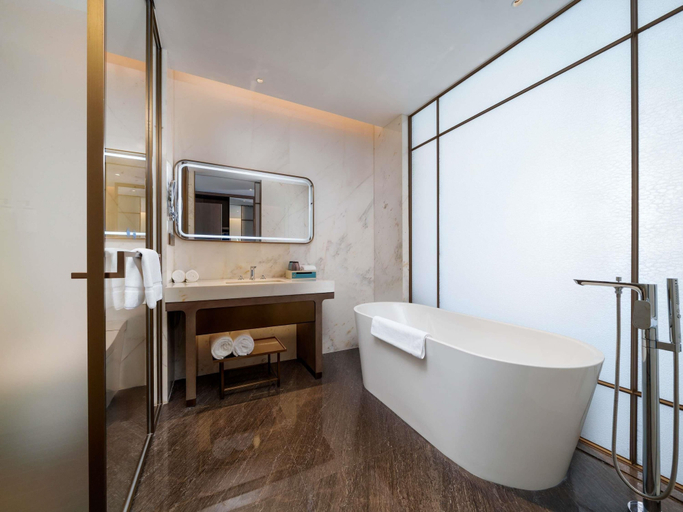 Bathroom 5, Grand Mercure Hangzhou Qingshan Lake, Hangzhou