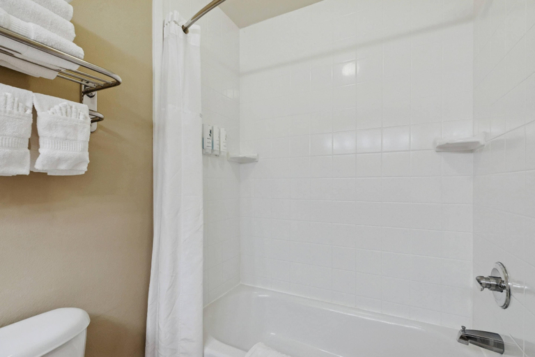 Bathroom 4, Country Inn & Suites by Radisson, Covington, LA, Saint Tammany
