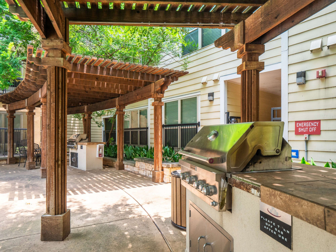 Room 5, Airy Soco 2BR King Suite w Gympickleballlaundry, Travis
