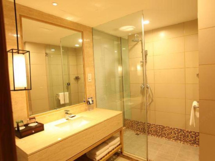 Bathroom 5, Titan Paradise Xiamen Hotel, Xiamen