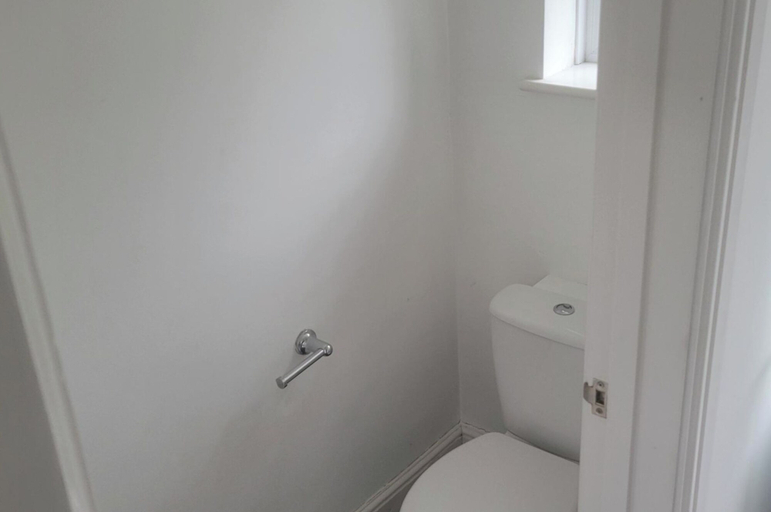 Bathroom 3, Studio Sleeps 2 - Shared Garden - Free Parking, Cornwall