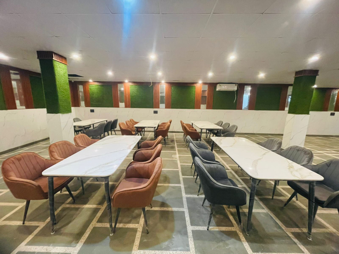 Meeting facility, Dr Hotel Grand Plaza, Gautam Buddha Nagar
