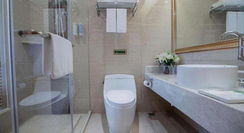 Bathroom 3, Vienna Hotel Hebei Cangzhou Mingzhu Market, Cangzhou