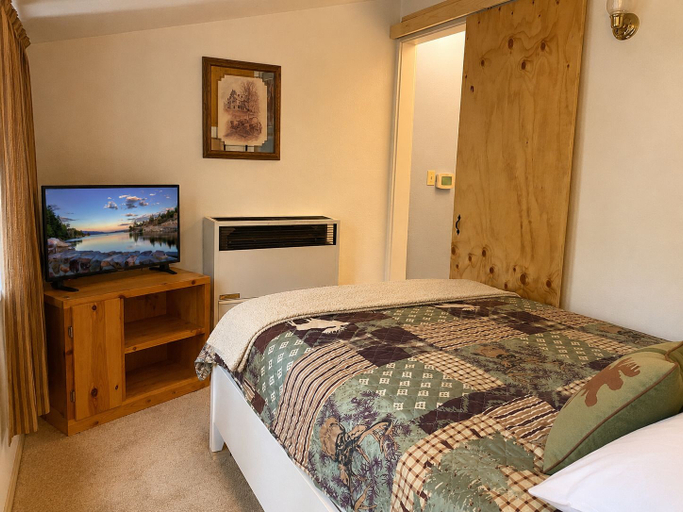 Bedroom 3, Hiner Haven, San Bernardino