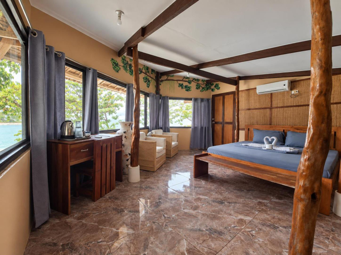 Bedroom 2, Camotes Cay Hideaway, San Francisco