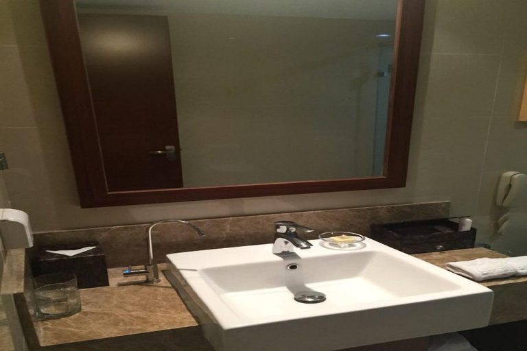 Bathroom 4, Yitel, Shanghai