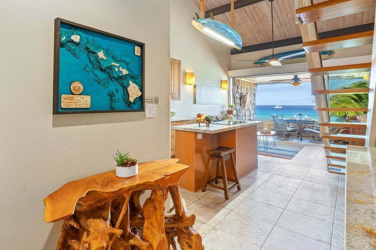 Interior 3, Updated Beachfront 2BD w AC Pool - Kulakane 310, Maui