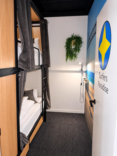 Bedroom, Capsuleaccom Hostel, Gold Coast