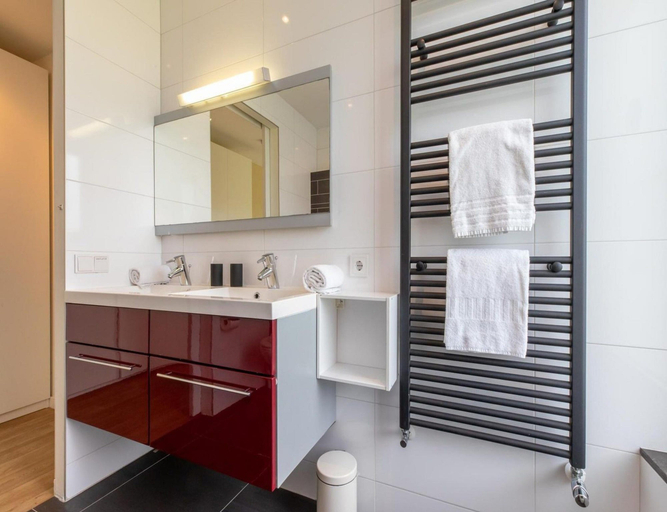 Bathroom 5, Holiday Home in Nieuwvliet Near the Beach, Sluis