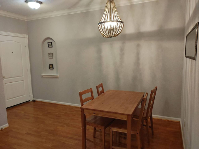 Room 2, Med Center Condo With Pool Gym and Balcony, Houston