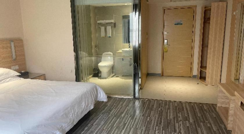 Bedroom 2, City Comfort Inn Xiaogan Chengzhan Road, Xiaogan