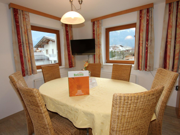 Others 5, Apartment Uderns near Hochzillertal Ski Lift, Schwaz