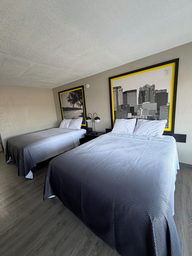 Bedroom 3, Super 8 by Wyndham Birmingham, Jefferson