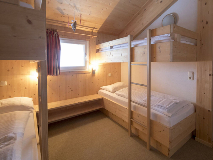 Room 5, Cabin in Turrach With Sauna and Balcony, Murau