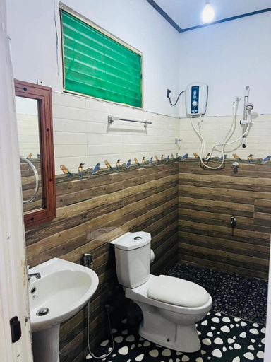 Bathroom 3, Rabuka Resort, Ambagamuwa