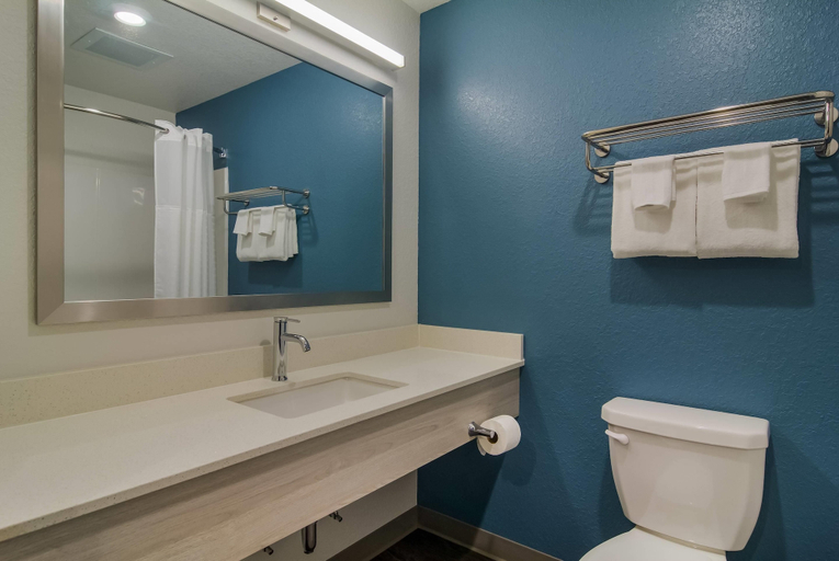 Bathroom 4, Woodspring Suites Jacksonville Orange Park, Duval