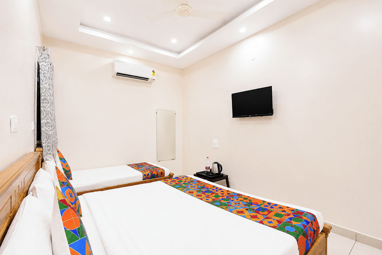 Room 5, Fabhotel Hkd Divine Stay, Mathura
