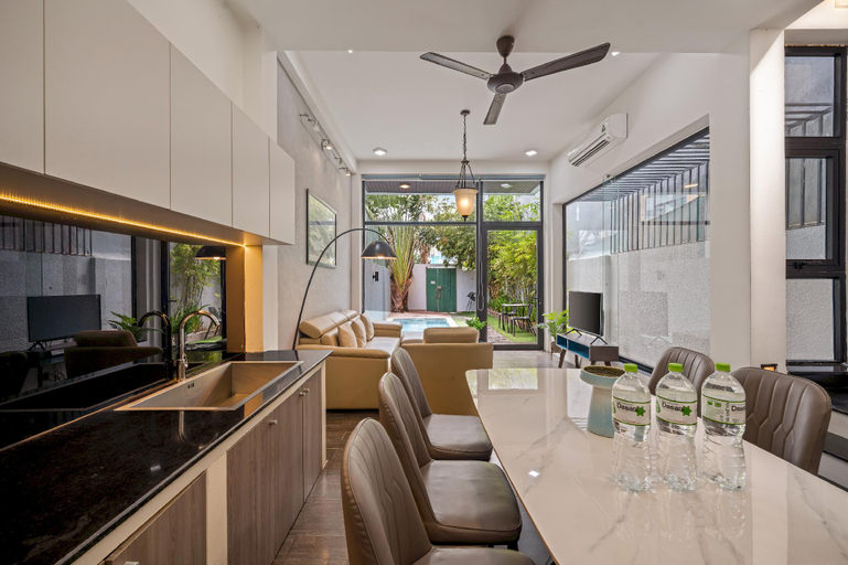 Food & Drinks 5, Tehya pool house 3 Bedrooms- My Khe Beach, Da Nang