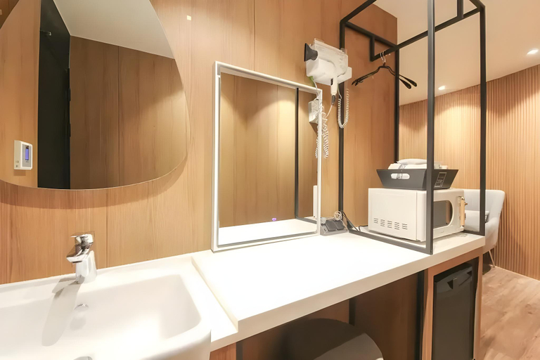Bathroom, Jeonju H avenue Junghwasan Branch, Jeonju