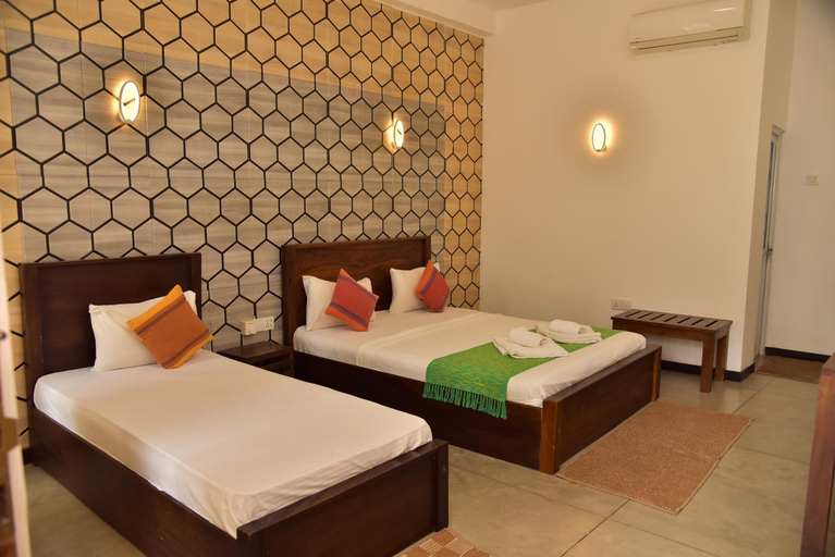 Bedroom 2, Buddika Safari & Resort, Thanamalvila