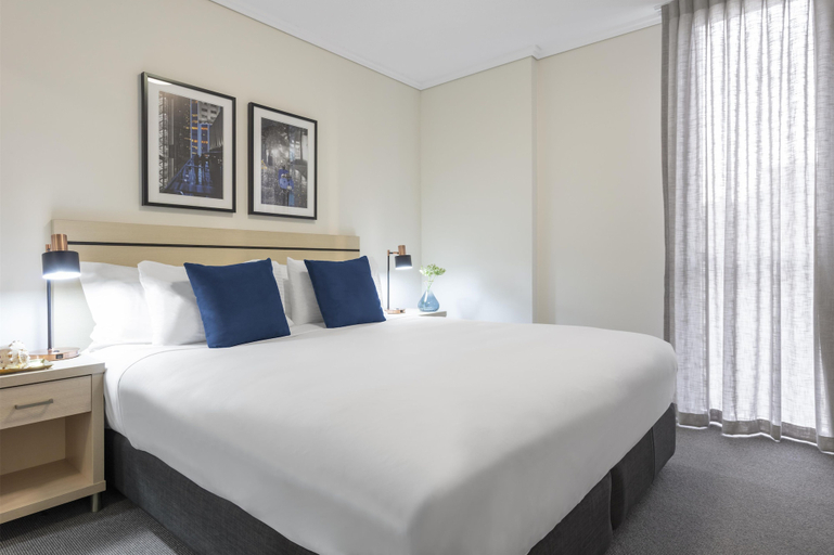 Bedroom 4, Oaks Brisbane Festival Suites, Brisbane