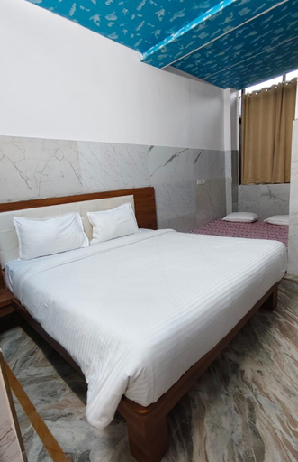 Room 4, Bhavya Mountain Resort Udaipur, Udaipur