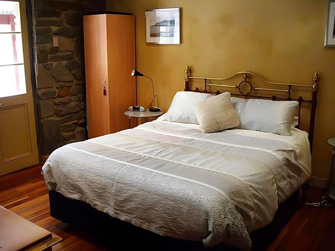 Bedroom 2, 1860 Wine Country Cottages, Barossa