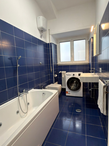Bathroom, Casa Nostra Vaticano, Rome