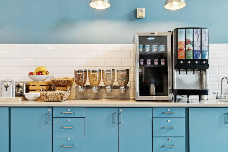 Food & Drinks 5, Country Inn & Suites by Radisson, Covington, LA, Saint Tammany