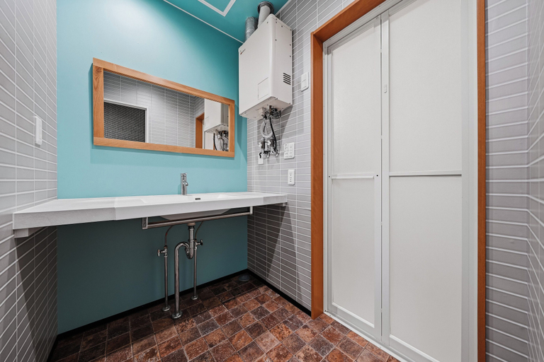 Bathroom 3, The Beehive Otaru, Otaru
