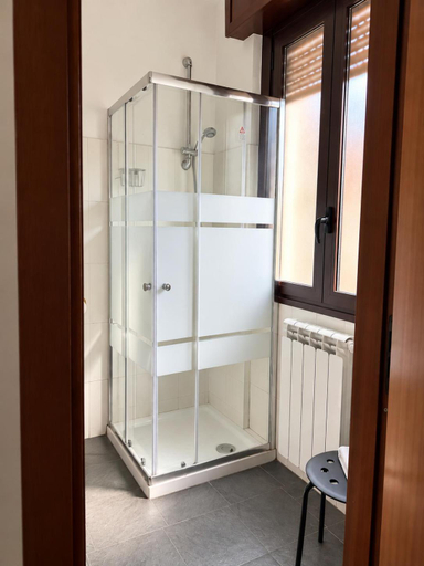Bathroom 4, NEW FAMILY INN, Milano