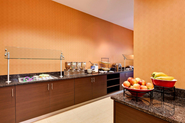Food & Drinks 5, Residence Inn Indianapolis Fishers, Hamilton