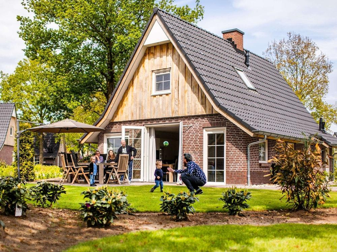 Exterior view 3, Family Villa  Sauna  Sunroom, Ommen