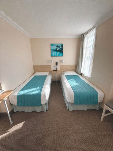 Bedroom 4, Eastbourne Riviera Hotel, East Sussex