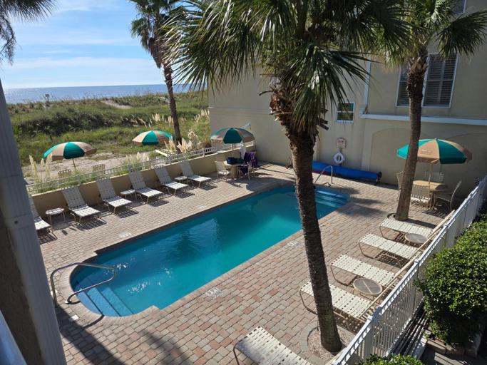 Sport & Beauty, DeSoto Beach Terraces, Chatham