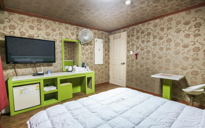 Bedroom 4, Busan Jaesongdong Zeus, Haeundae