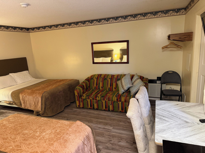 Bedroom 3, Scottish Inn Near the Falls and Casino, Niagara