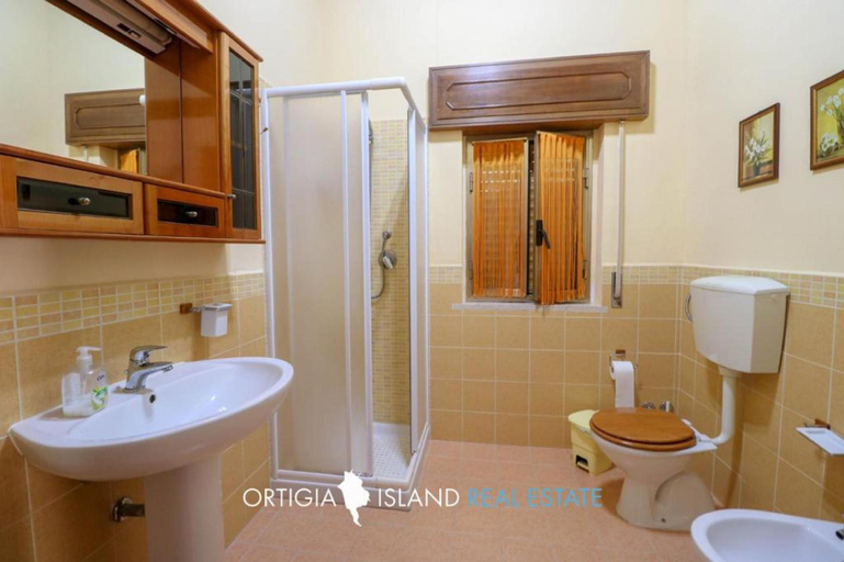 Bathroom, Villa Urania 2 in Fontane Bianche, Syracuse