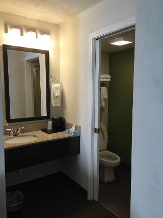 3, The Point Hotel, Shelby