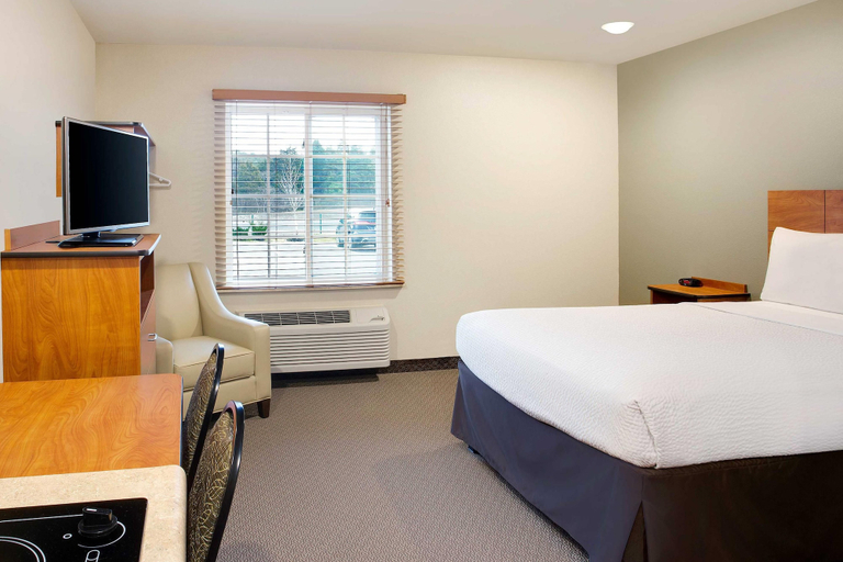 Bedroom 2, WoodSpring Suites Fredericksburg, Fredericksburg