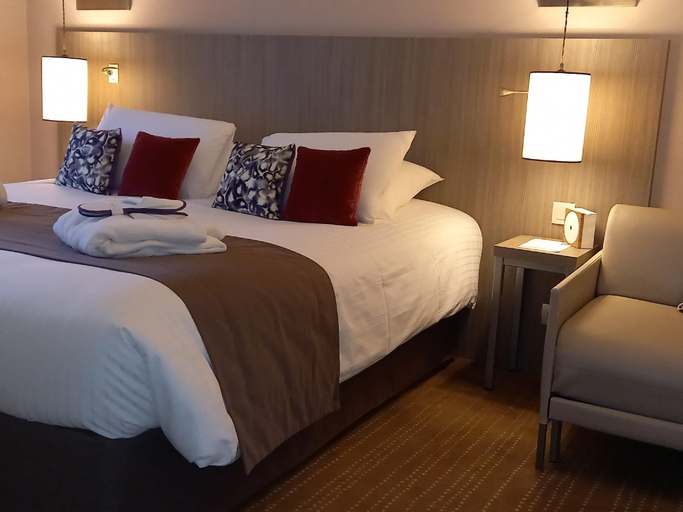 Bedroom 4, Mercure Dinan Port Le Jerzual, Côtes-d'Armor