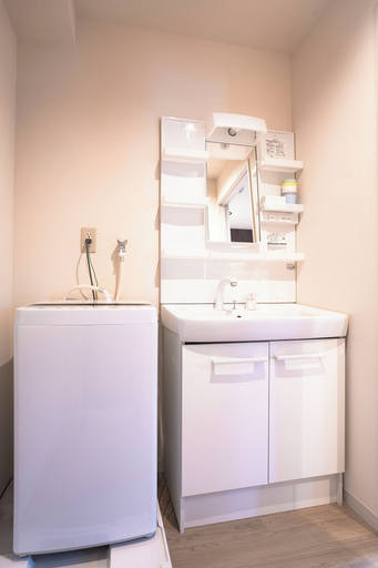 Bathroom 3, Tokyo Biyori Hotel
