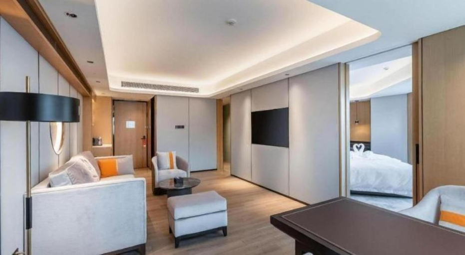 Bedroom 2, RoyalRae YongXing Garden Hotel, Beijing