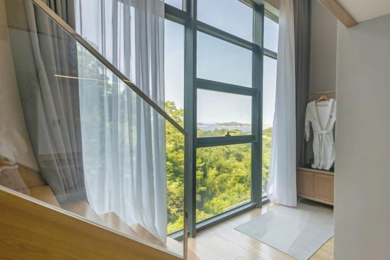 Room 4, Putuo Mountain Baoning Mountain Residence Hotel, Zhoushan