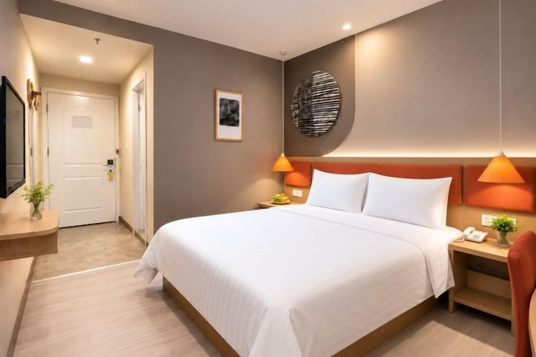 Bedroom 3, Yijia Hotel (Xinyi Railway Station Nanjing Road), Xuzhou