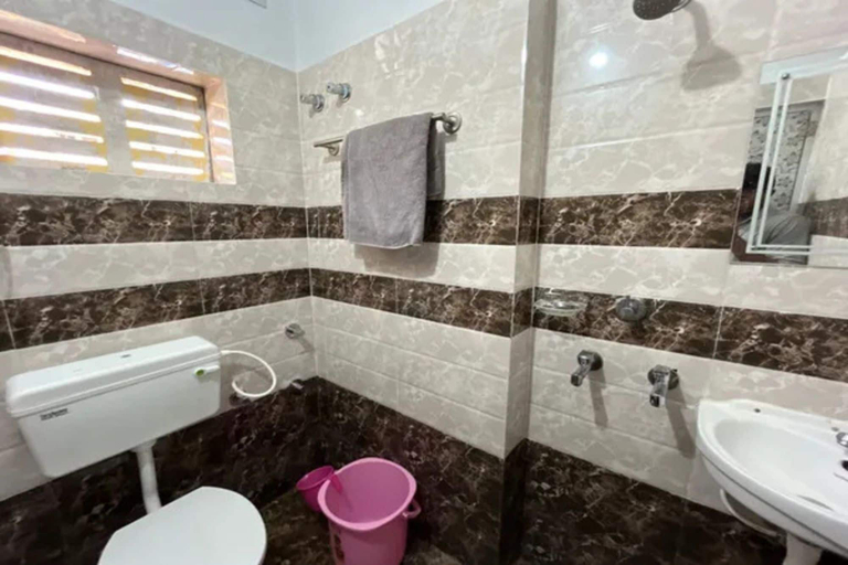 Bathroom 3, Fabhotel Equinox Inn, Khordha